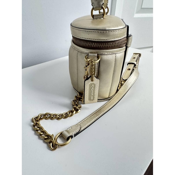 New Coach Metallic Trail Leather Crossbody Bag with Quilt - Picture 2 of 7